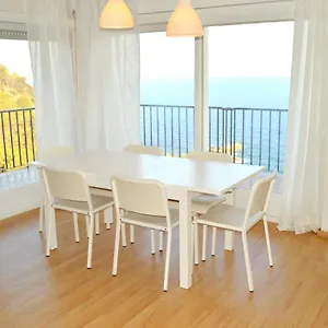 https://apartamento-con-increibles-vistas-al-mar-y-piscina.topcostabravahotels.com